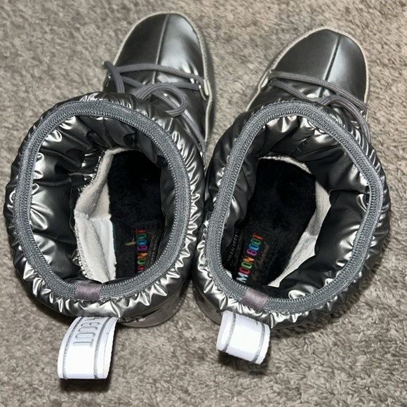 MOON BOOT Size 6 - Picture 5 of 8